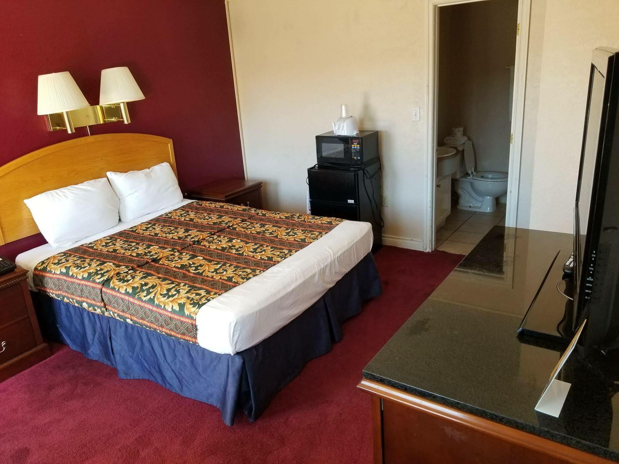 Travel Inn Sunnyside Экстерьер фото