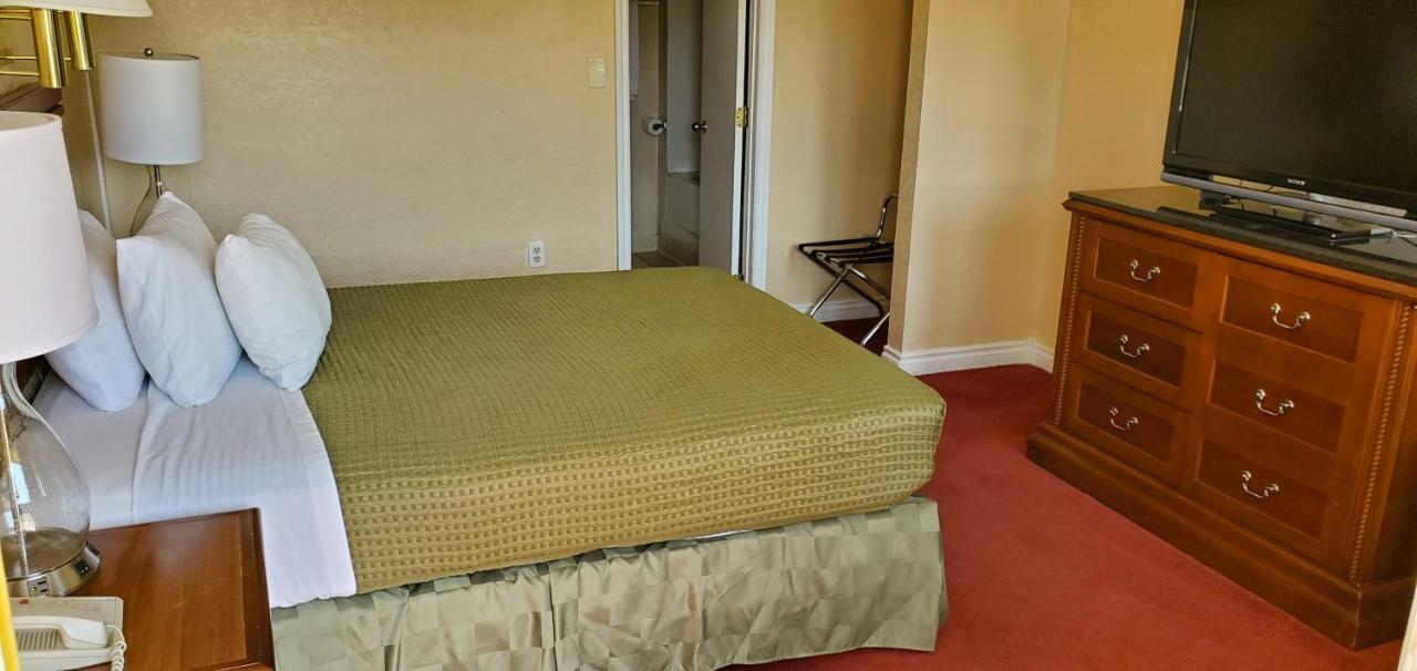 Travel Inn Sunnyside Экстерьер фото